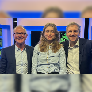 Interview sur le plateau de B SMART avec Thomas Hugues, Caroline François-Marsal (responsable Europe, Réseau Action Climat) et Frédéric Delloye (président d’Anaik).