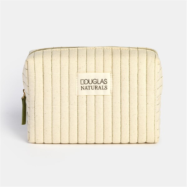 Trousse matelassée Douglas Naturals en coton certifié GOTS de couleur crème, avec surpiqûres verticales vertes et étiquette logo centrale.