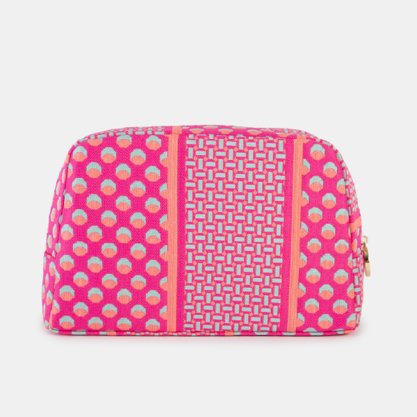 Trousse de toilette Jacquard Haute Couture Bulgari en polyester 100% recyclé. Modèle coloris fuchsia vif avec motifs complexes turquoise et orange.